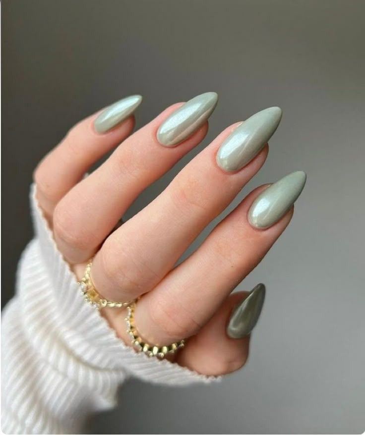 Yaoundé Leather Clutch